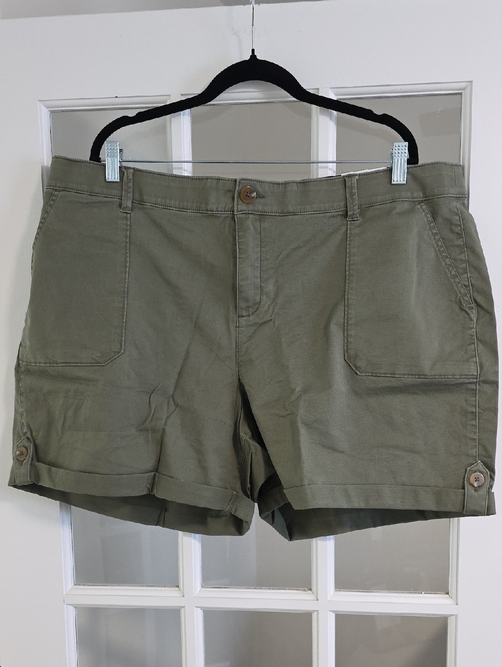 Lane Bryant Olive Utility Cuffed Pocket Shorts Size 20 20W